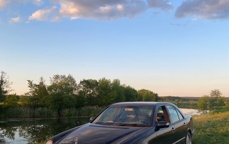 Mercedes-Benz E-Класс, 1999 год, 735 000 рублей, 28 фотография