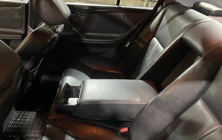 Mercedes-Benz E-Класс, 1999 год, 735 000 рублей, 26 фотография