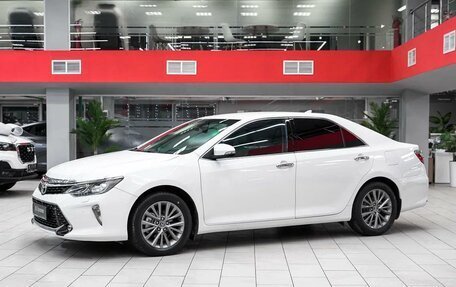 Toyota Camry, 2017 год, 1 890 000 рублей, 1 фотография