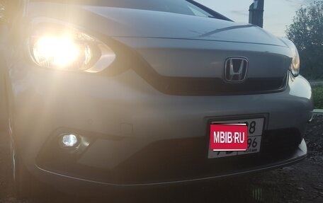 Honda Fit, 2021 год, 1 350 000 рублей, 1 фотография