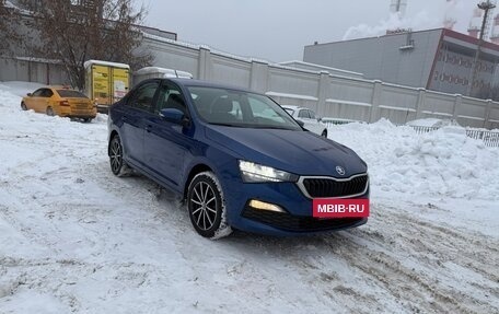 Skoda Rapid II, 2021 год, 1 615 000 рублей, 2 фотография
