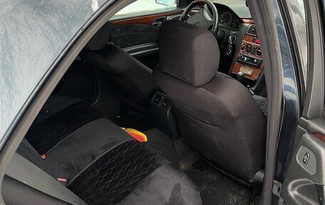 Mercedes-Benz E-Класс, 1998 год, 300 000 рублей, 10 фотография