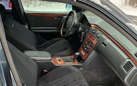 Mercedes-Benz E-Класс, 1998 год, 300 000 рублей, 9 фотография