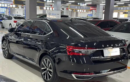 Skoda Superb III рестайлинг, 2023 год, 2 490 077 рублей, 4 фотография