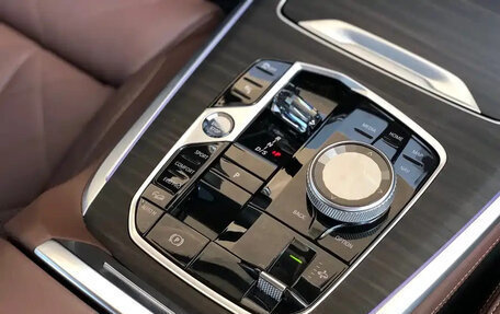 BMW X7, 2024 год, 15 685 077 рублей, 10 фотография