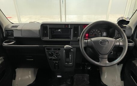 Daihatsu Hijet X, 2018 год, 899 000 рублей, 5 фотография