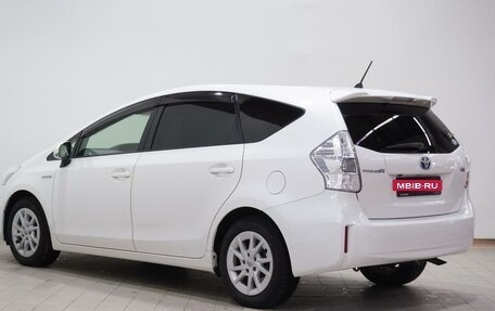 Toyota Prius Alpha I (ZVW40/41), 2012 год, 1 365 000 рублей, 2 фотография