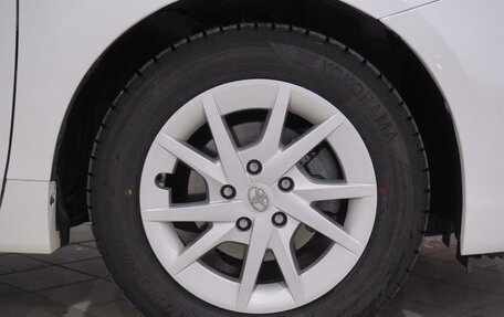 Toyota Prius Alpha I (ZVW40/41), 2012 год, 1 365 000 рублей, 11 фотография