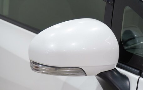 Toyota Prius Alpha I (ZVW40/41), 2012 год, 1 365 000 рублей, 10 фотография