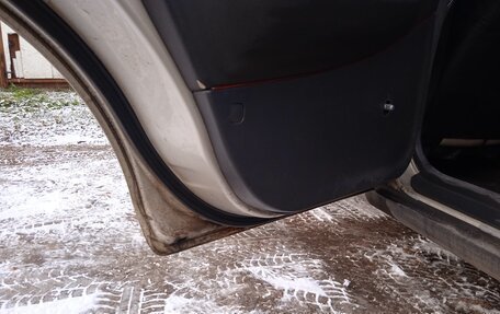 Mazda 323, 1997 год, 150 000 рублей, 9 фотография