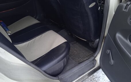 Mazda 323, 1997 год, 150 000 рублей, 10 фотография