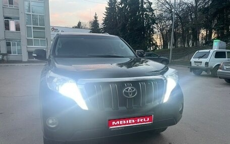 Toyota Land Cruiser Prado 150 рестайлинг 2, 2013 год, 3 100 000 рублей, 1 фотография