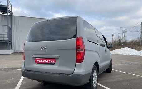 Hyundai Grand Starex Grand Starex I рестайлинг 2, 2008 год, 980 000 рублей, 1 фотография