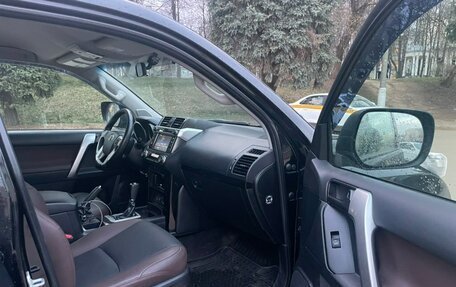 Toyota Land Cruiser Prado 150 рестайлинг 2, 2013 год, 3 100 000 рублей, 7 фотография