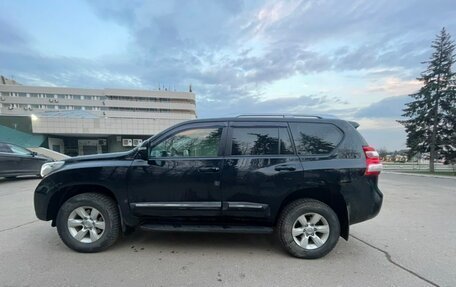 Toyota Land Cruiser Prado 150 рестайлинг 2, 2013 год, 3 100 000 рублей, 6 фотография