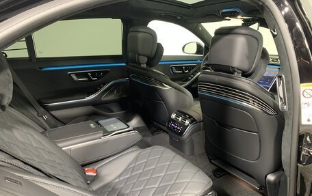 Mercedes-Benz S-Класс, 2024 год, 26 750 000 рублей, 21 фотография