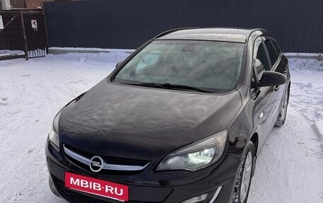 Opel Astra J, 2014 год, 878 000 рублей, 9 фотография