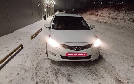 Hyundai Solaris II рестайлинг, 2015 год, 700 000 рублей, 5 фотография