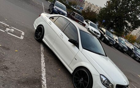 Mercedes-Benz C-Класс, 2011 год, 1 500 000 рублей, 4 фотография