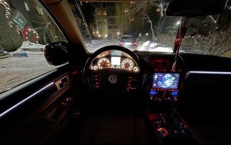 Volkswagen Touareg III, 2004 год, 1 450 000 рублей, 10 фотография