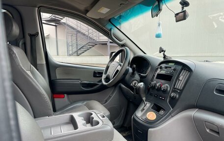 Hyundai Grand Starex Grand Starex I рестайлинг 2, 2008 год, 980 000 рублей, 4 фотография