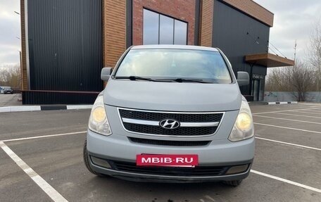 Hyundai Grand Starex Grand Starex I рестайлинг 2, 2008 год, 980 000 рублей, 3 фотография