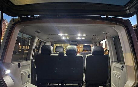 Volkswagen Caravelle T5, 2012 год, 1 850 000 рублей, 14 фотография