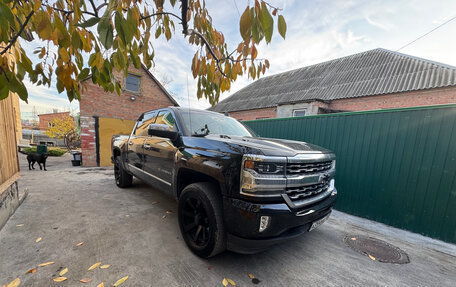 Chevrolet Silverado, 2018 год, 4 299 999 рублей, 2 фотография