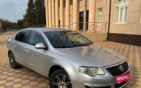 Volkswagen Passat B6, 2007 год, 550 000 рублей, 2 фотография