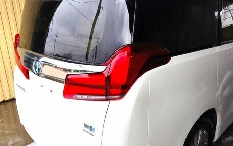 Toyota Alphard III, 2021 год, 5 900 000 рублей, 17 фотография
