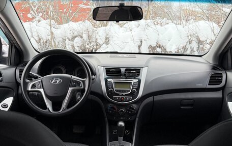 Hyundai Solaris II рестайлинг, 2011 год, 645 000 рублей, 3 фотография