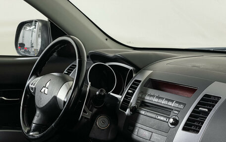 Mitsubishi Outlander III рестайлинг 3, 2008 год, 1 077 000 рублей, 9 фотография