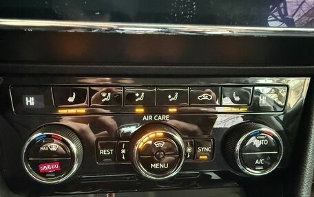 Skoda Superb III рестайлинг, 2017 год, 2 299 000 рублей, 26 фотография