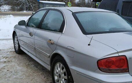 Hyundai Sonata IV рестайлинг, 2003 год, 700 000 рублей, 4 фотография