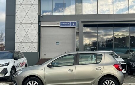 Renault Sandero II рестайлинг, 2019 год, 874 000 рублей, 2 фотография