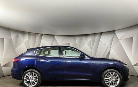 Maserati Levante I, 2018 год, 4 980 000 рублей, 6 фотография