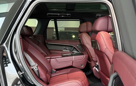 Land Rover Range Rover IV рестайлинг, 2025 год, 24 000 000 рублей, 12 фотография
