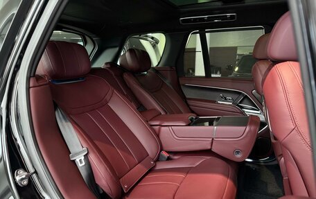 Land Rover Range Rover IV рестайлинг, 2025 год, 24 000 000 рублей, 14 фотография
