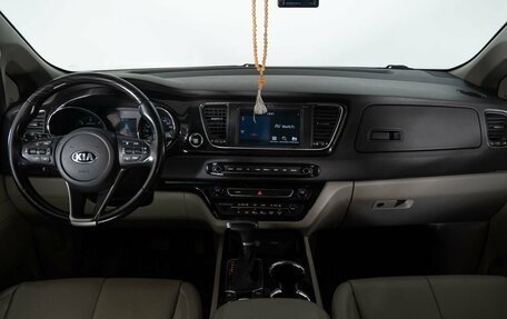KIA Carnival III, 2019 год, 2 820 000 рублей, 7 фотография