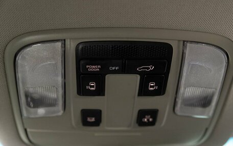 KIA Carnival III, 2019 год, 2 820 000 рублей, 24 фотография