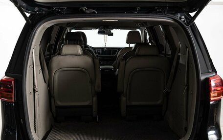 KIA Carnival III, 2019 год, 2 820 000 рублей, 27 фотография