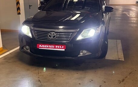 Toyota Camry, 2014 год, 1 850 000 рублей, 4 фотография