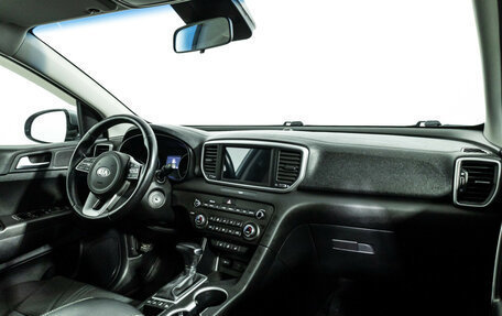 KIA Sportage IV рестайлинг, 2020 год, 2 499 898 рублей, 9 фотография