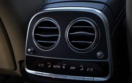 Mercedes-Benz S-Класс, 2019 год, 4 200 000 рублей, 27 фотография