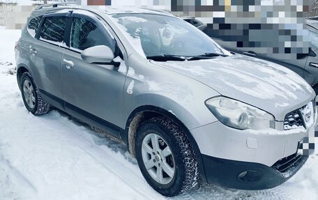 Nissan Qashqai+2 I, 2010 год, 950 000 рублей, 1 фотография