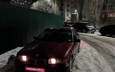 BMW 3 серия, 1992 год, 130 000 рублей, 1 фотография