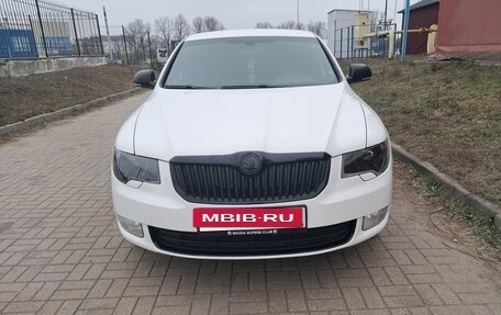 Skoda Superb III рестайлинг, 2011 год, 1 650 000 рублей, 3 фотография