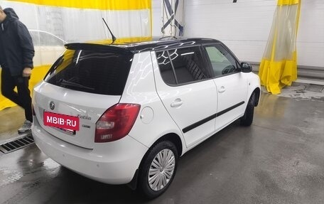 Skoda Fabia II, 2011 год, 600 000 рублей, 3 фотография