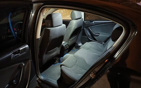 Volkswagen Passat B6, 2006 год, 550 000 рублей, 11 фотография