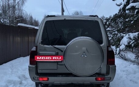 Mitsubishi Pajero III рестайлинг, 2005 год, 1 190 000 рублей, 5 фотография